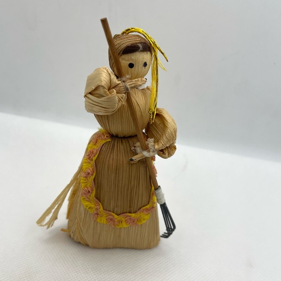 2 Handcrafted Cornshucks Corn Husk Doll/Angel Christmas Ornaments Holiday Decor - Picture 4 of 5